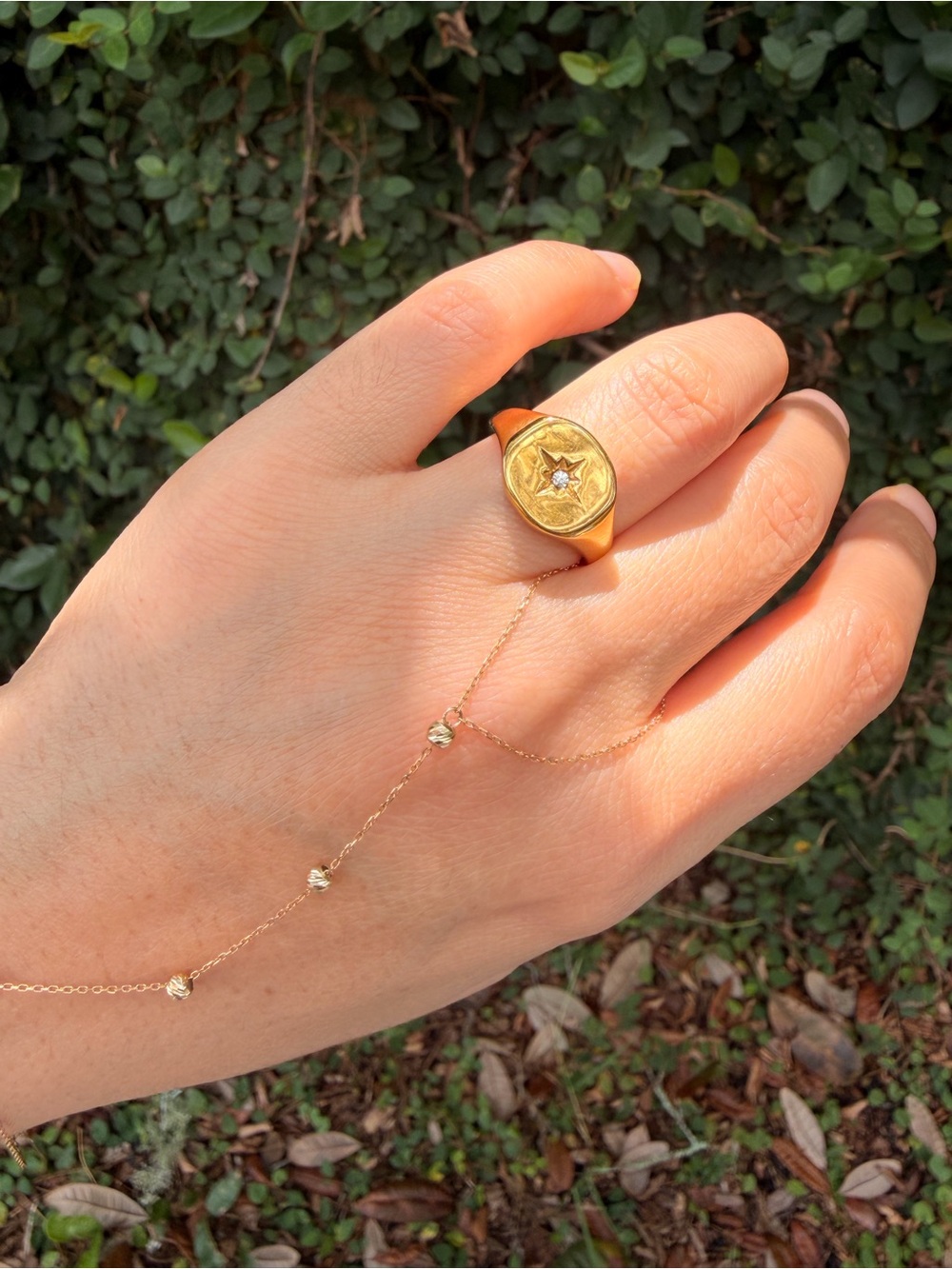 Signet Ring with Star Motif and Center Stone Gold Ring Waterproof - Picture 8 of 10